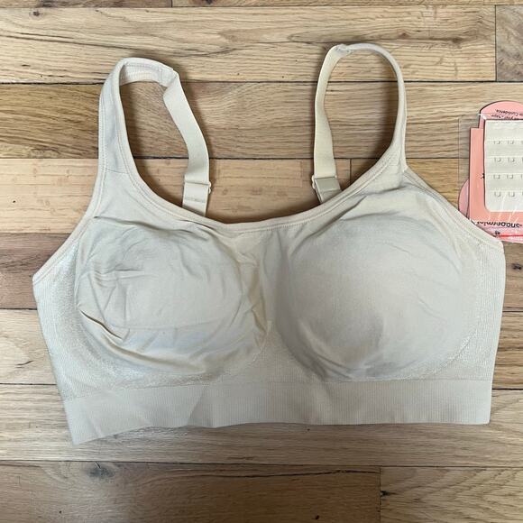 NEW Truekind Women's M Everyday Comfort Straps Wireless Shaping Bra Beige Nude - Picture 1 of 11